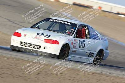 media/Nov-16-2024-CalClub SCCA (Sat) [[641f3b2761]]/Group 4/Race (Outside Grapevine)/